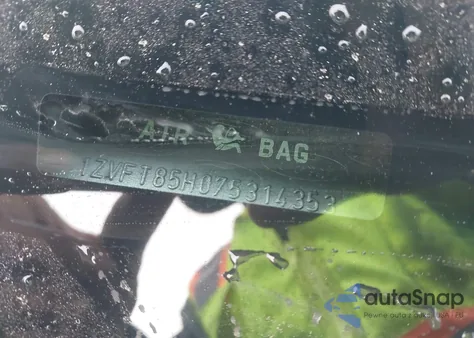 2007 Ford Mustang Gt Deluxe/Gt Premium z USA, uszkodzony, nr VIN 1ZVFT85H075314353